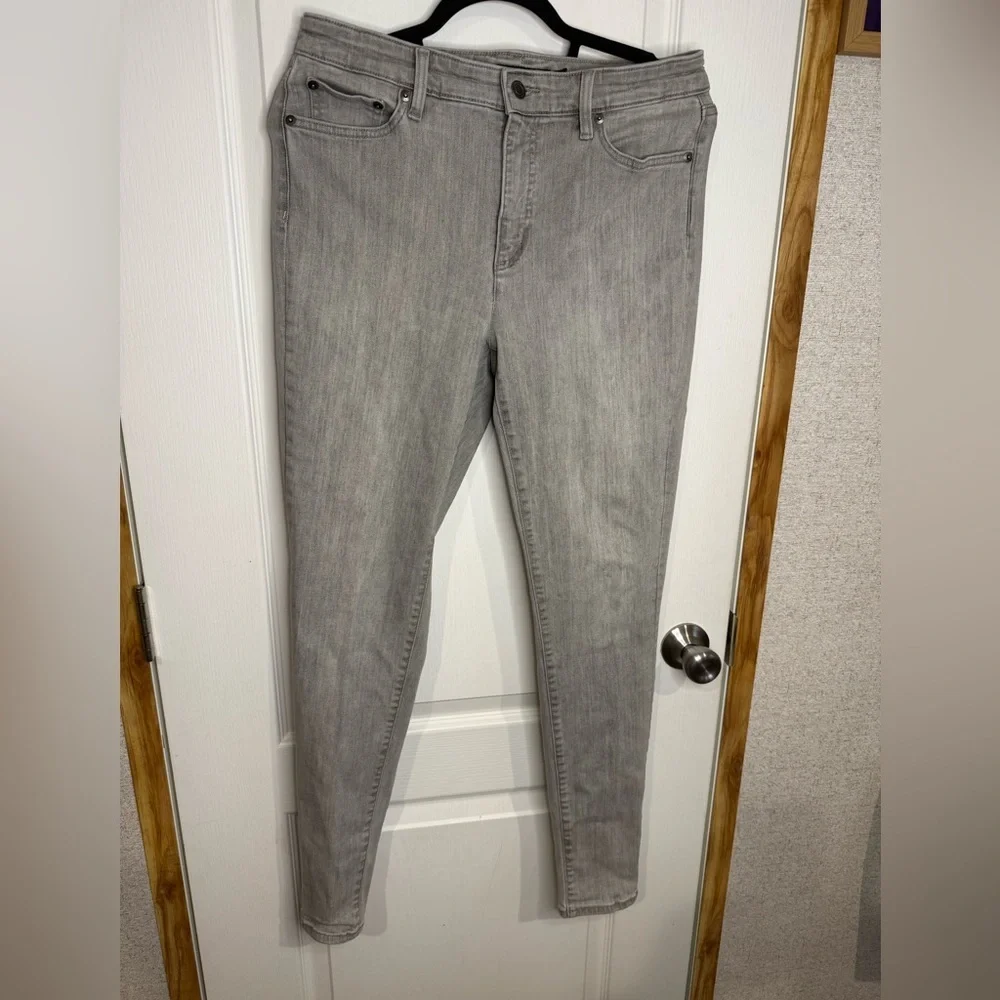 Ralph Lauren Light Gray jeans - Picture 2 of 4